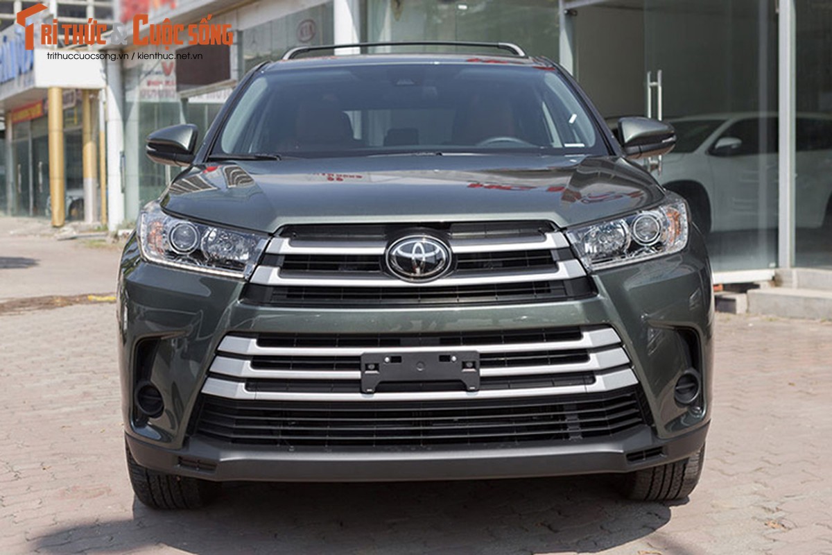 Toyota Highlander LE 2017 &quot;thet gia&quot; hon 3 ty tai Ha Noi-Hinh-3